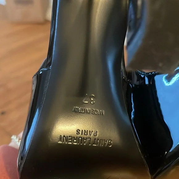 REPOST Saint Laurent Black Patent Leather Slingback Heels - Picture 5 of 5